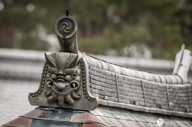 The flat roof made him look like a robot caterpillar. 