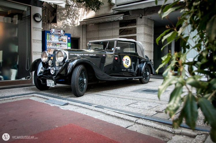 I assume it is owned by the huge luxury retailer, Star Jewelry, based on the door marking.