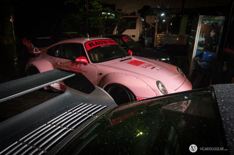 Rain was coming down hard by the time everyone was ready for the caravan to Motegi. I was assigned to drive the pink 993.