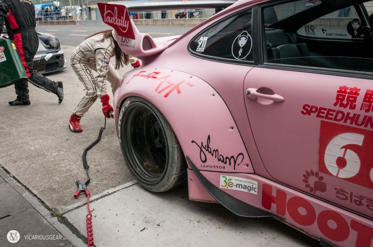 The cars had to be grounded via this cable during each refueling stop.