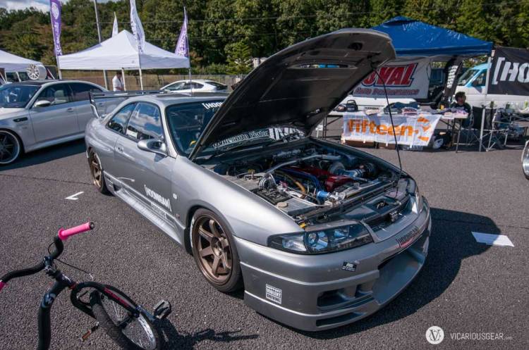 He was kind enough to pop the hood and let me check out what was done to the RB26.