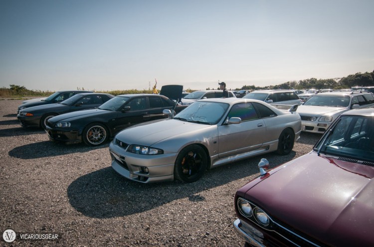 I split ways with the R33 just before the track but ended up pulling in at similar times.