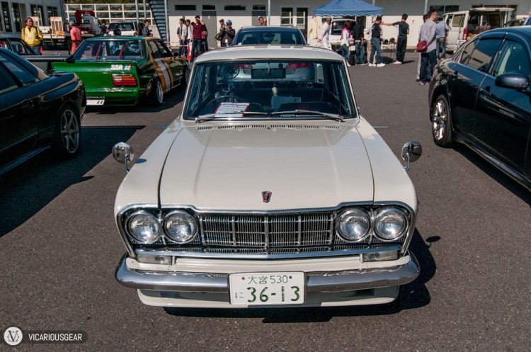 Without any size references , they always appear to be huge in photos.