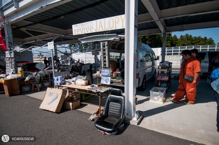 This hard to find GT-R bucket seat lured me in. It wasn't for sale but the owner told me that reproductions are in the works (ETA 6 months).