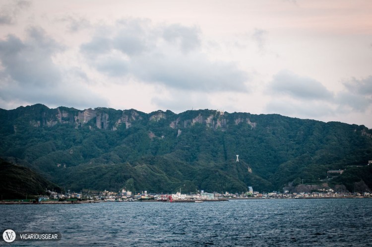 The view of Saw Tooth Mountain (鋸山) as you approach the shore.