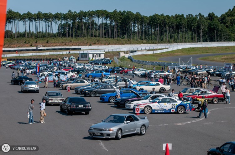 The paddock was always active as cars in different run groups swapped out.