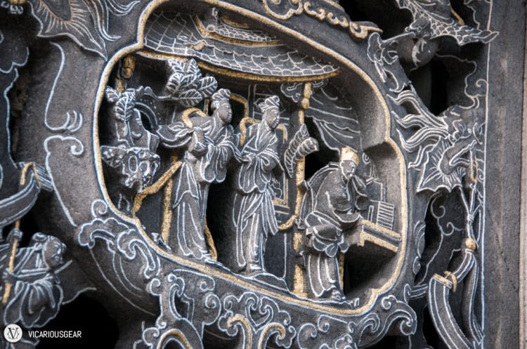 The white outlines and gold accents on some of the stone reliefs looked really nice.