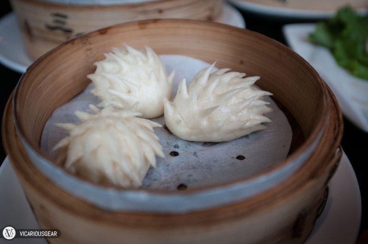 Their steamed buns/mantou (手工饅頭) look like little hedgehogs. Cute, but the spikes make for a rough texture since they dry out faster than the rest of the bun's skin.
