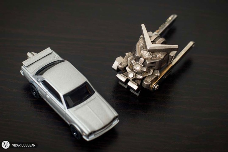 The results of my tinkering. A toy Hako with a switchblade style key and my Gundam that I now use. Animations below.