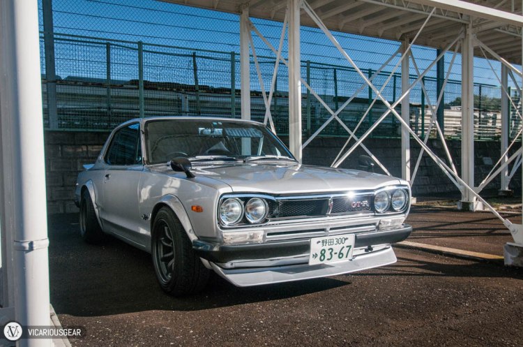 I got to Tsukuba before the back parking lot had filled up so I decided to return at the end of the day. This particular Hako had secured a pretty cool spot under the grandstands though.  