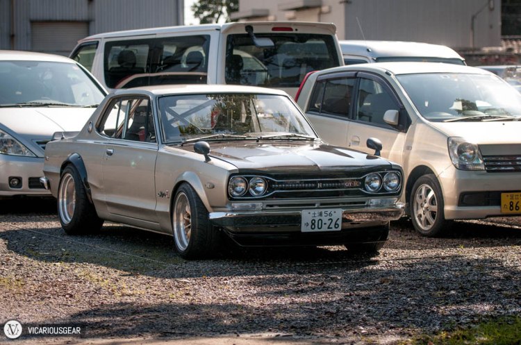 Aside from the carbon hood and roll cage, this Skyline Hardtop coupe stood out by choosing to run the grill and tail lights from a 1970 sedan.