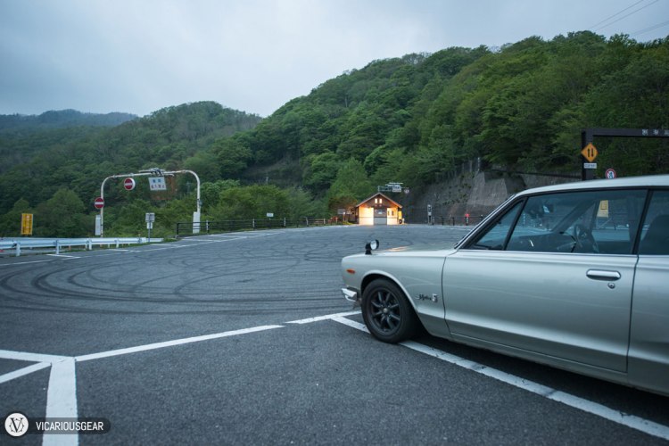 This and the previous picture might make it look bright out but the only light was from this rest house in the background. I had to use my tripod and pretty long exposures to see anything.
